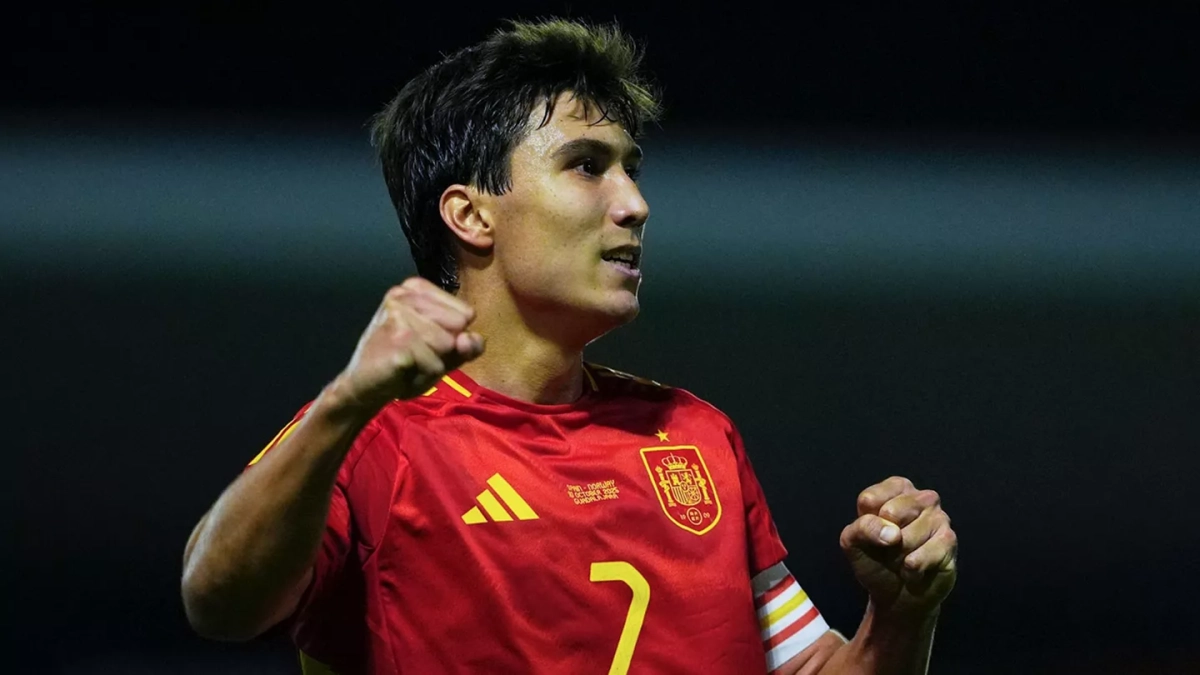 Gonzalo García festejando un gol con la selección española Sub 21