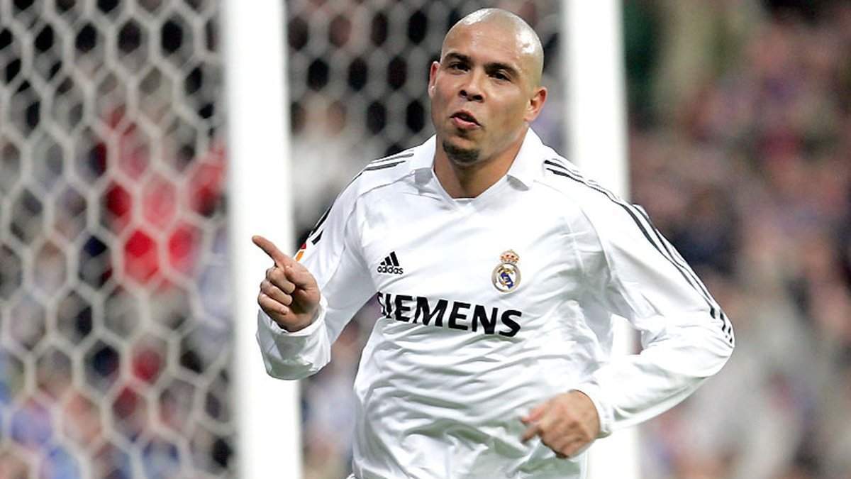 Ronaldo Nazário celebrando un gol con el Real Madrid Ronaldo Nazário celebrando un gol con el Real Madrid