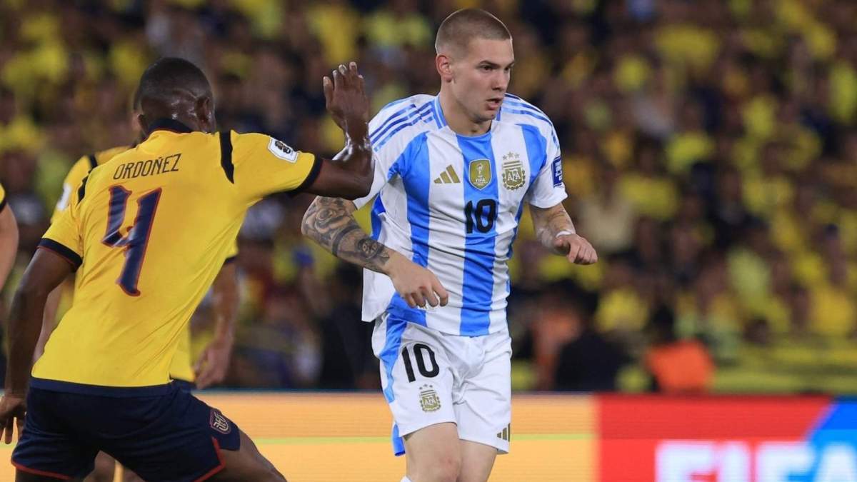 Franco Mastantuono durante el Ecuador Argentina Franco Mastantuono durante el Ecuador Argentina