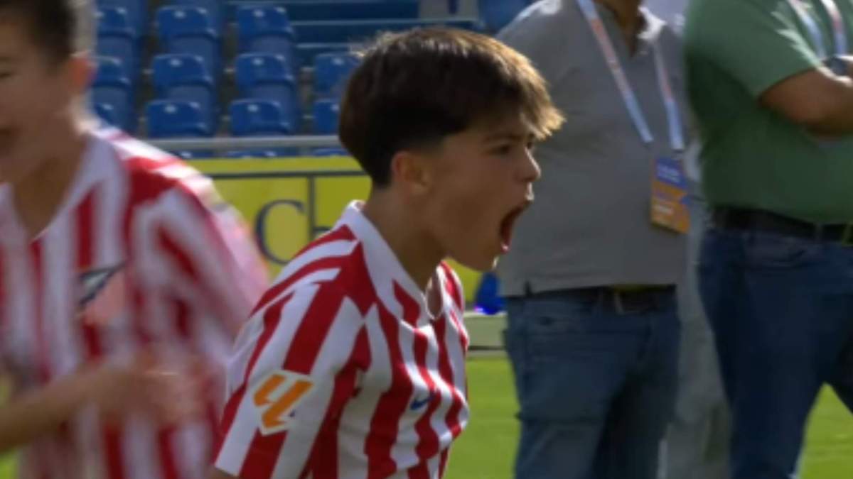Luca Villa celebrando su gol al Real Madrid