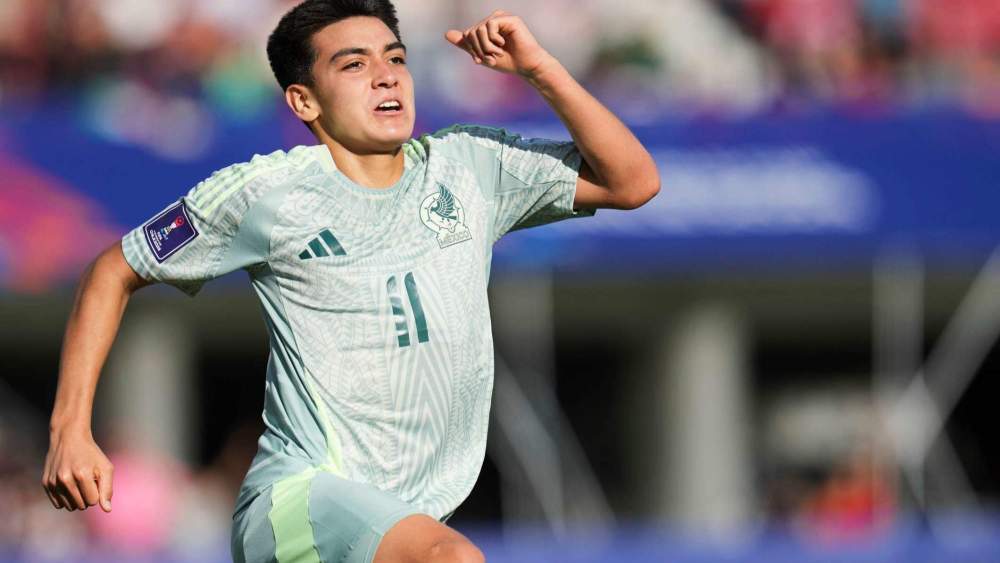 Gilberto Mora, celebrando un gol en verano durante el Mundial Sub-20.