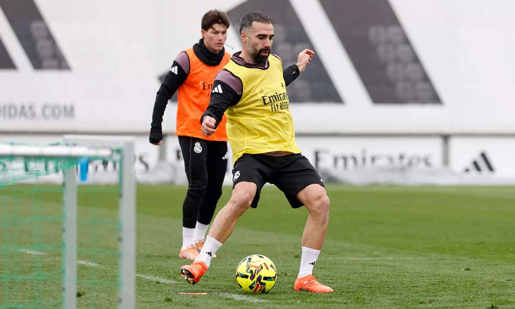 Dani Carvajal entrenando con el Real Madrid en Valdebebas.