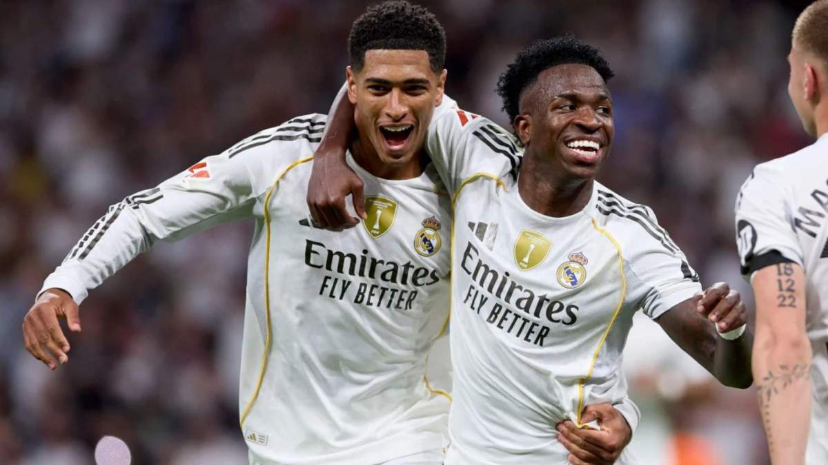 Jude Bellingham, con Vinicius Junior, celebrando un gol del Real Madrid durante un partido de esta temporada. Jude Bellingham, con Vinicius Junior, celebrando un gol del Real Madrid durante un partido de esta temporada.