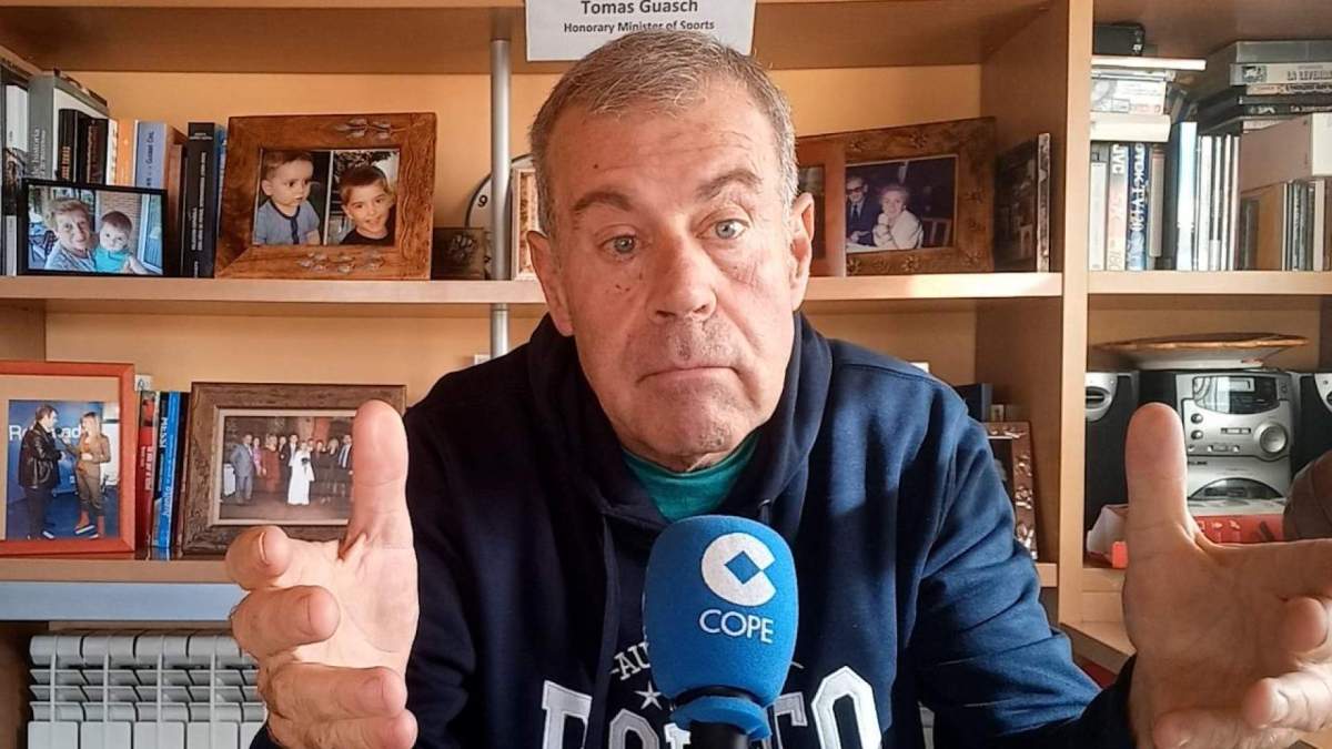 Tomás Guasch, durante una de sus intervenciones en la Cadena COPE