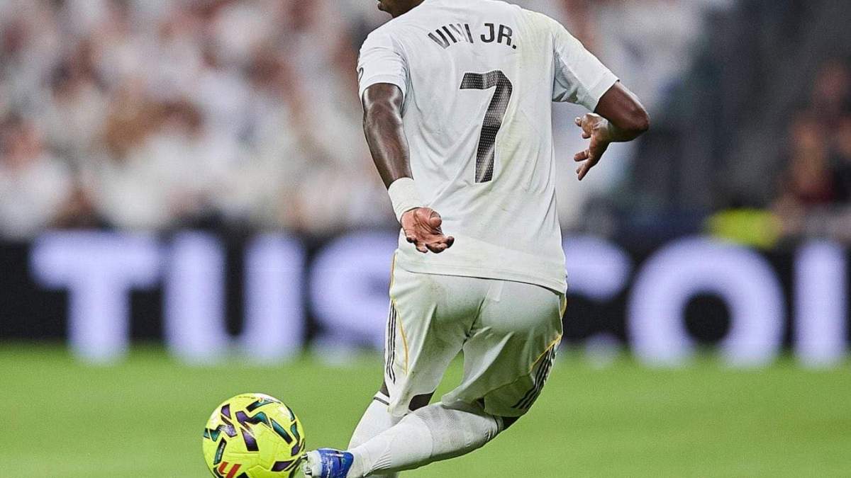 Vinícius disputando un partido contra el Betis en el Bernabéu. Vinícius disputando un partido contra el Betis en el Bernabéu.