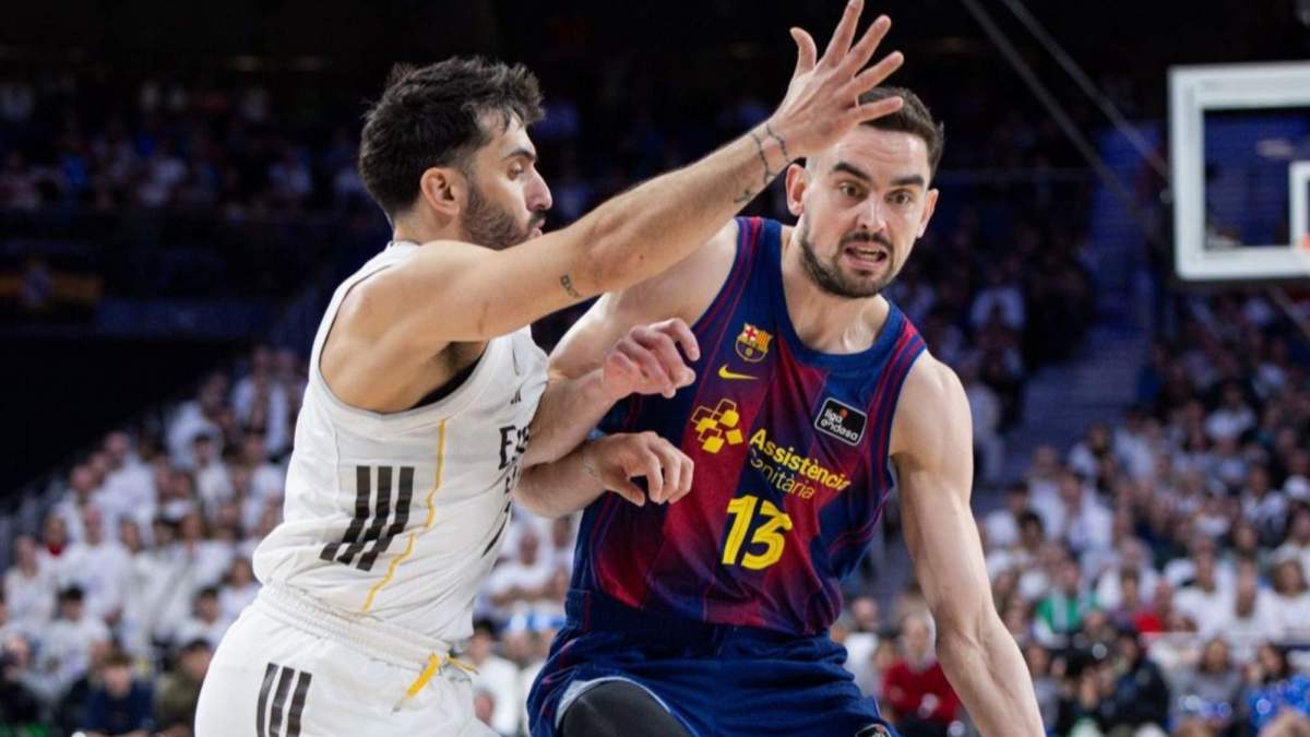 Facundo Campazzo defendiendo en el Real Madrid Barça Facundo Campazzo defendiendo en el Real Madrid Barça