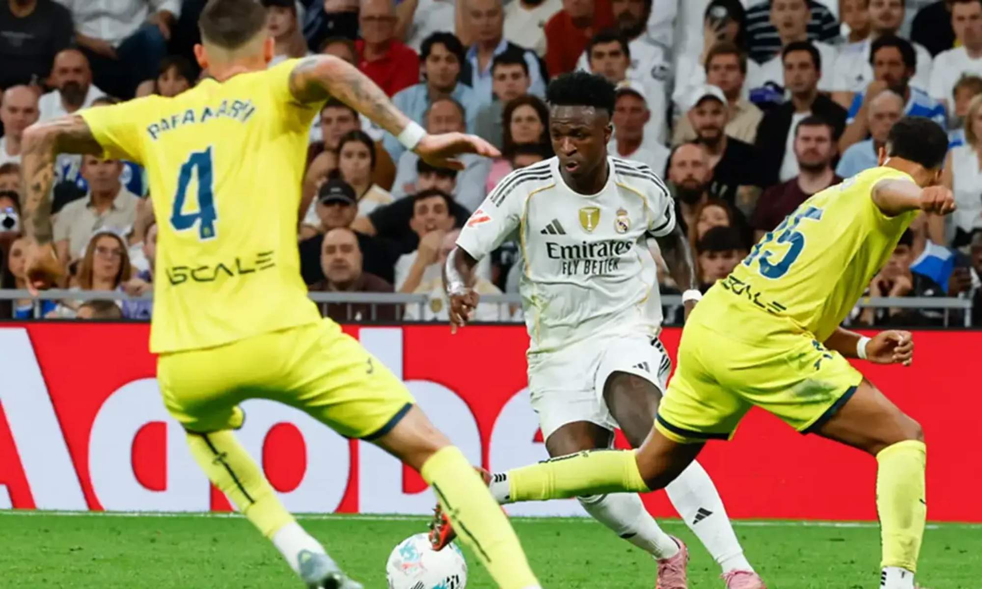 Vinicius Junior, durante el partido ante el Villarreal de esta temporada en el Santiago Bernabéu.
