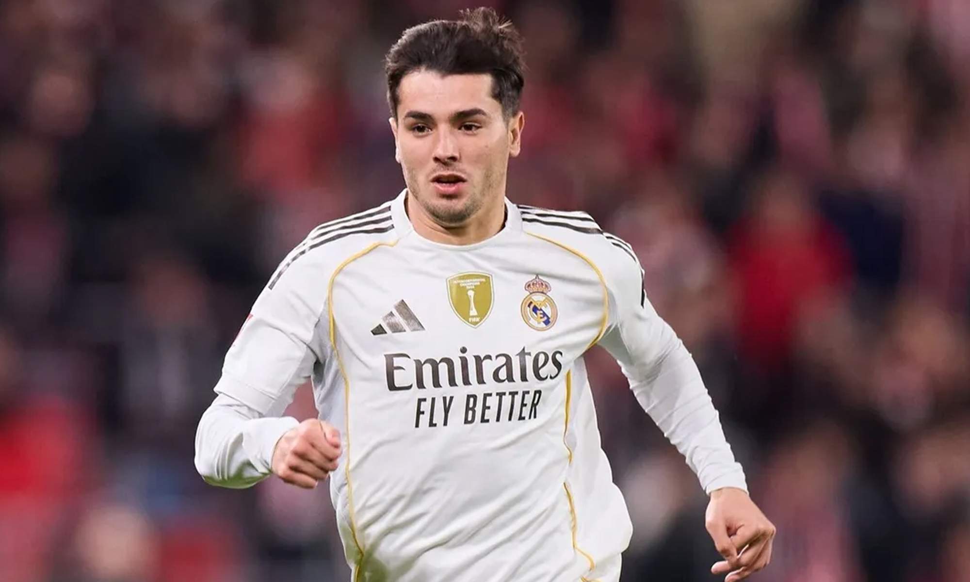 Brahim Díaz disputando un partido con el Real Madrid.