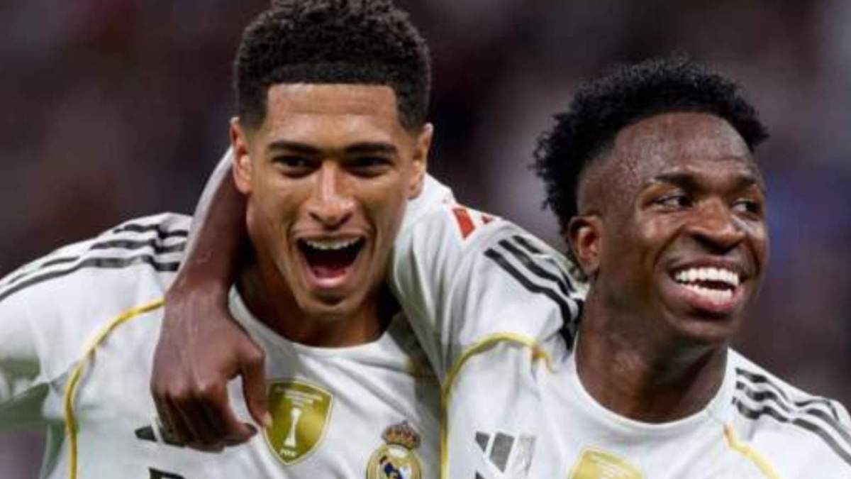 Bellingham y Vinicius celebrando un gol en la presente temporada (1)