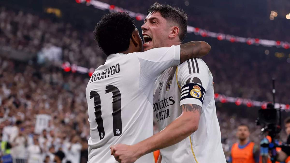 Rodrygo y Fede Valverde, celebrando un gol del Real Madrid en la semifinal de la Supercopa ante el Atlético.