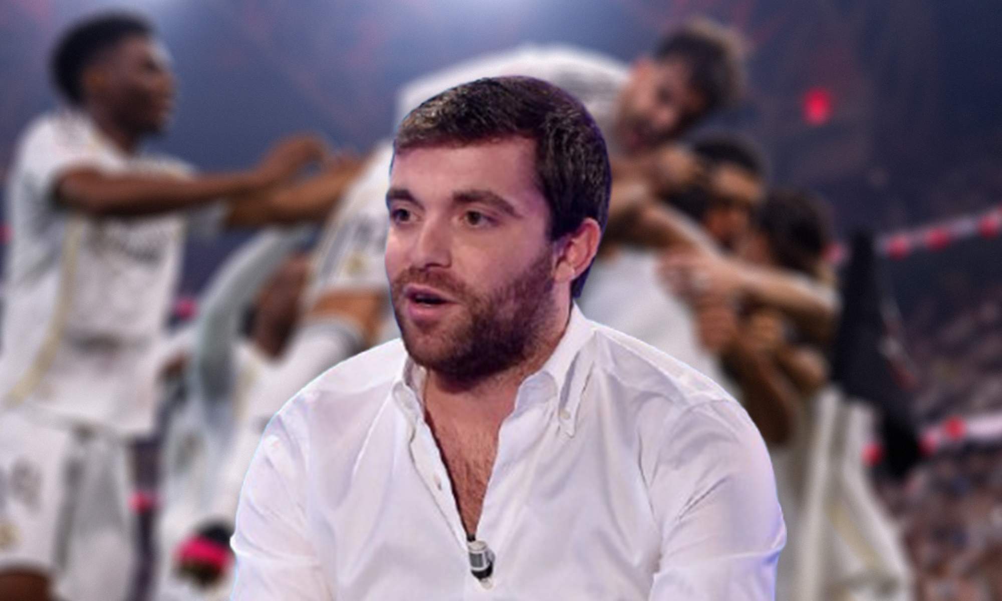 Fabrizio Romano y jugadores del Real Madrid celebrando un gol. 