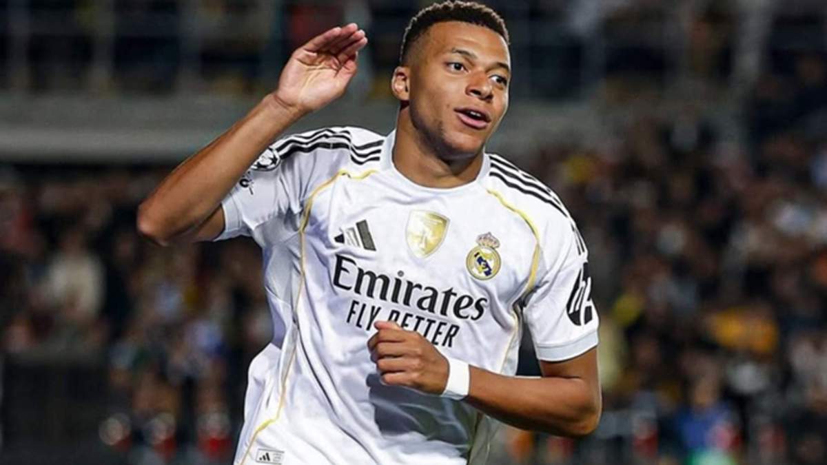 Kylian Mbappé celebrando un gol con el Real Madrid.