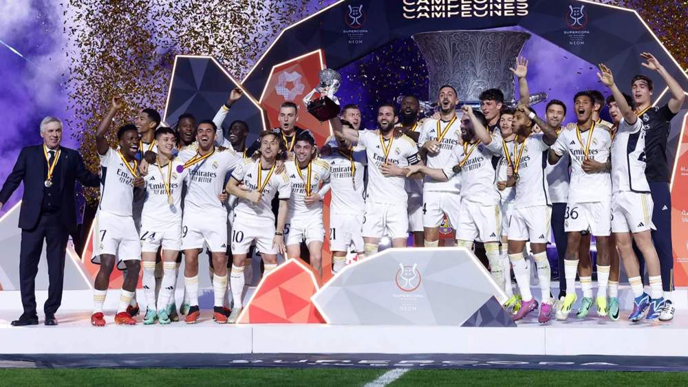 El Real Madrid consiguió su última Supercopa de España en 2024 tras derrotar al Barcelona.