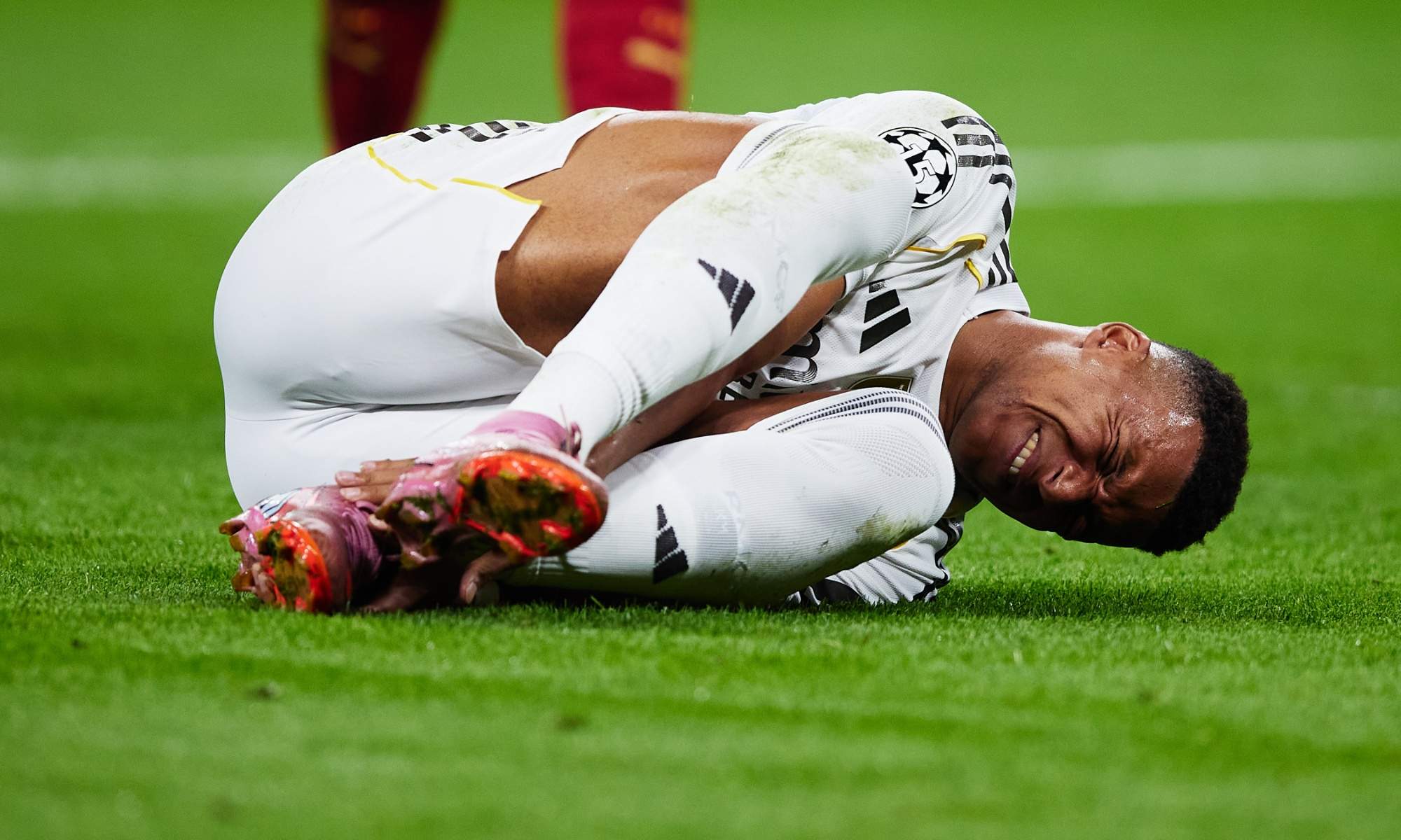 Mbappé no será titular contra el Barcelona y está para jugar 30 minutos