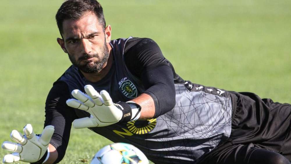 Antonio Adán, en un entrenamiento con el Sporting de Portugal de hace unos meses.