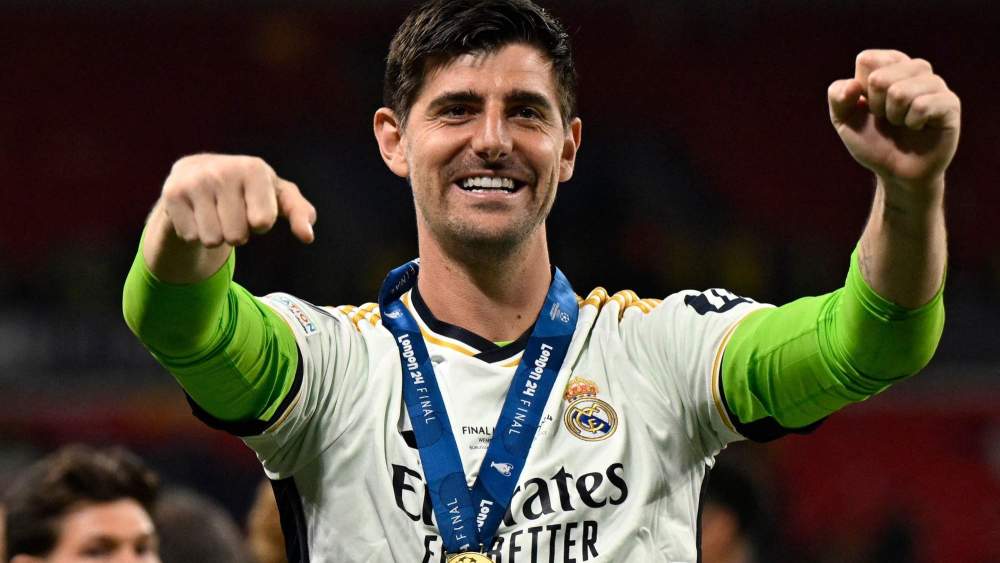 Thibaut Courtois, celebrando la consecución de la Champions en 2024 con el Real Madrid.