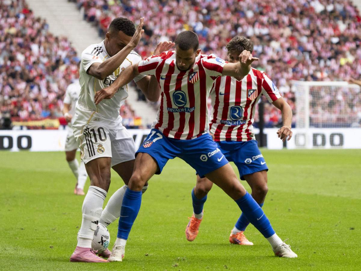 Kylian Mbappé jugando contra el Atlético de Madrid en el derbi madrileño.