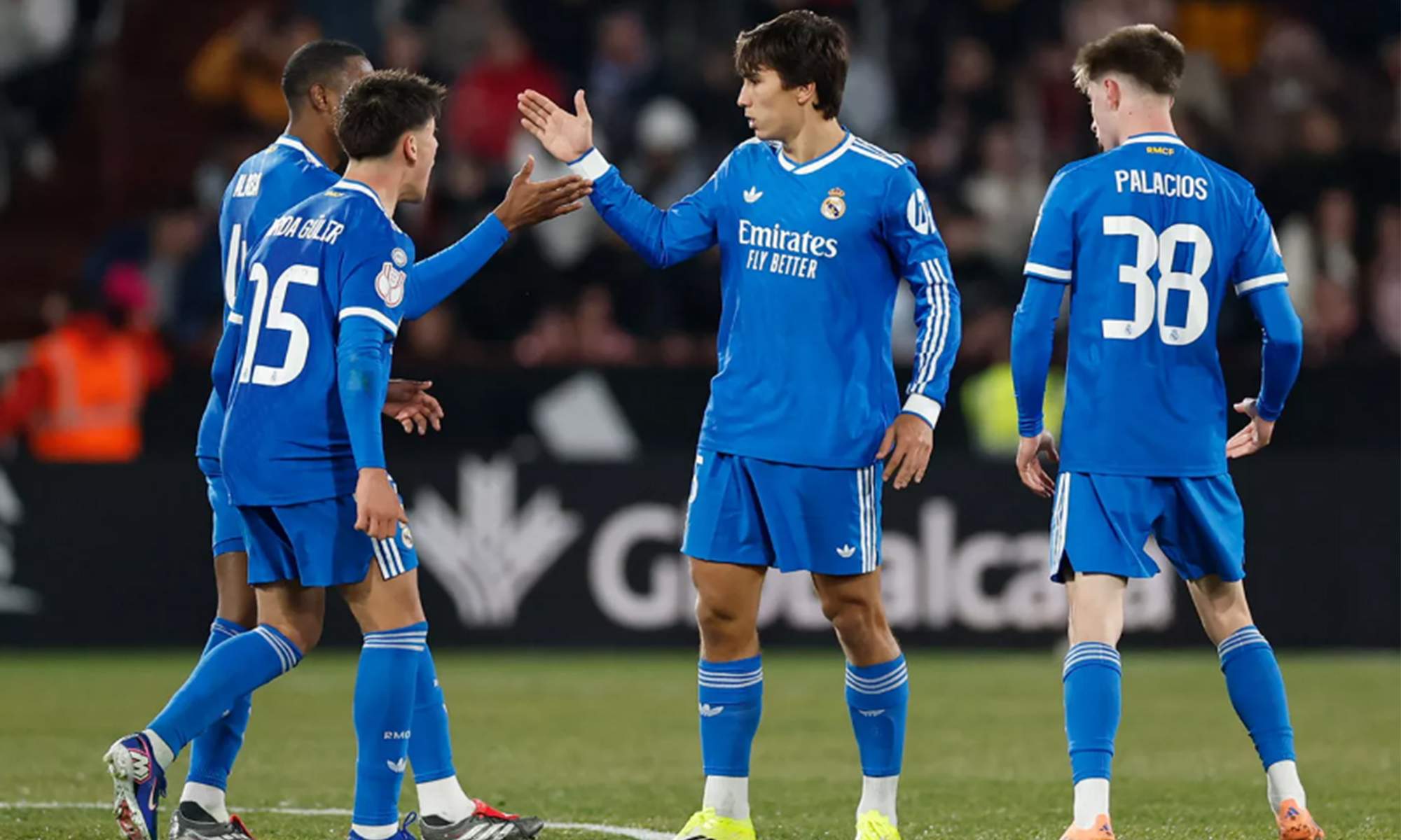 Jugadores del Real Madrid celebrando un gol. 