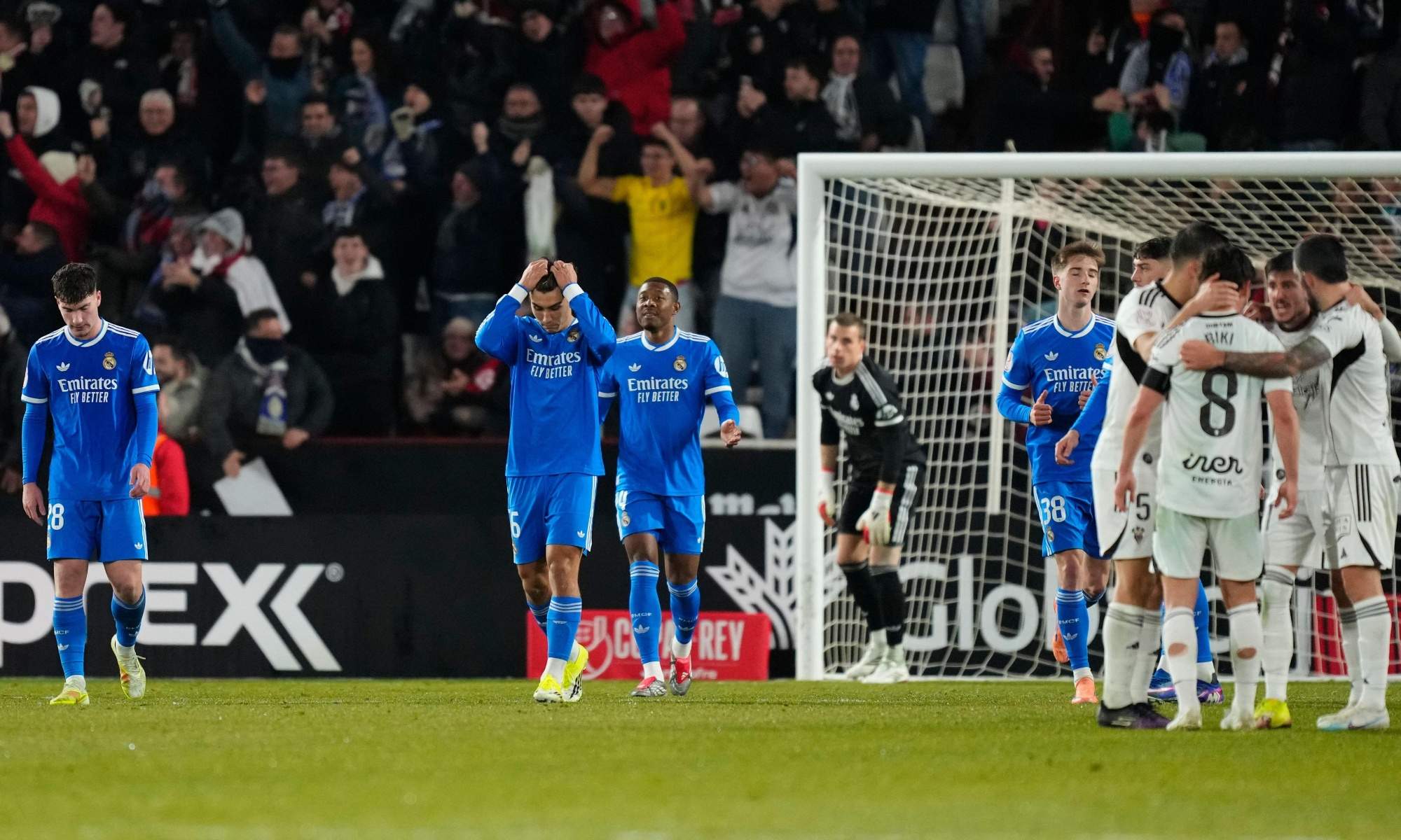 El Real Madrid solo salva a 2 jugadores de la crítica y el club planea cambios importantes en la plantilla