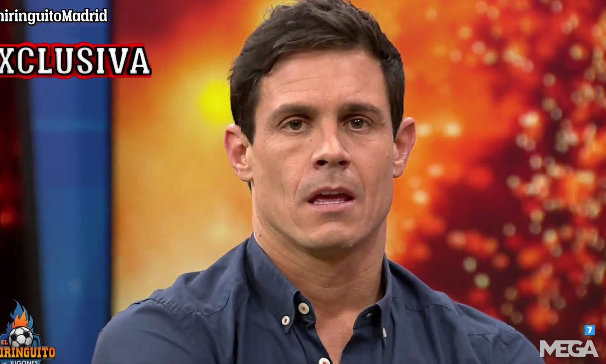 Edu Aguirre dando una noticia en El Chiringuito.