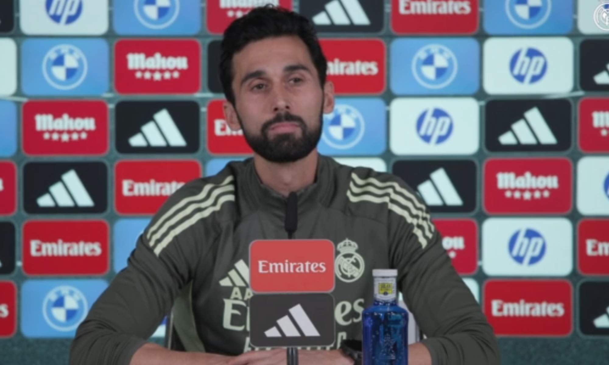 Álvaro Arbeloa en la rueda de prensa del Real Madrid.
