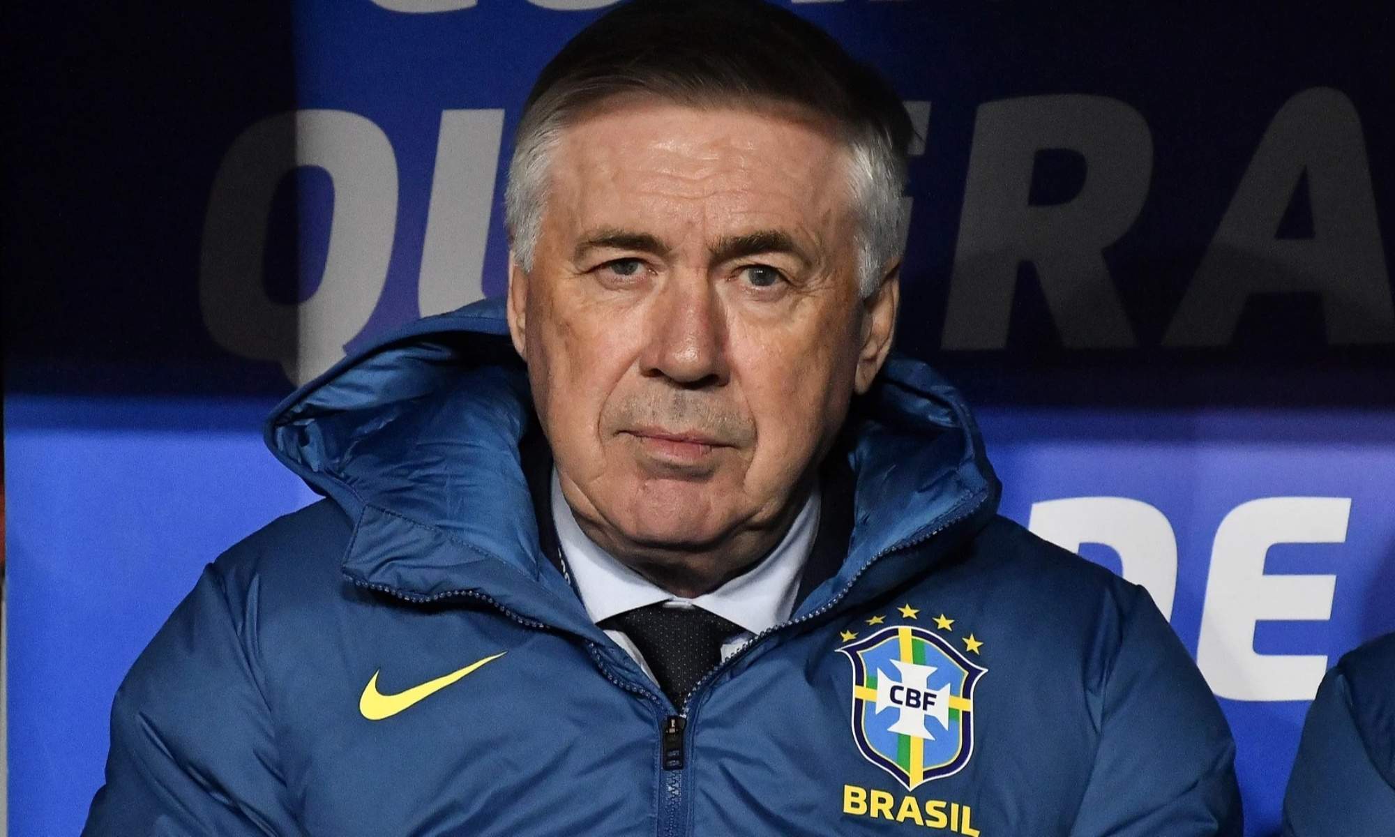 Carlo Ancelotti (66) se presentó en el Bernabéu y vio la bronca en directo: no entró al vestuario