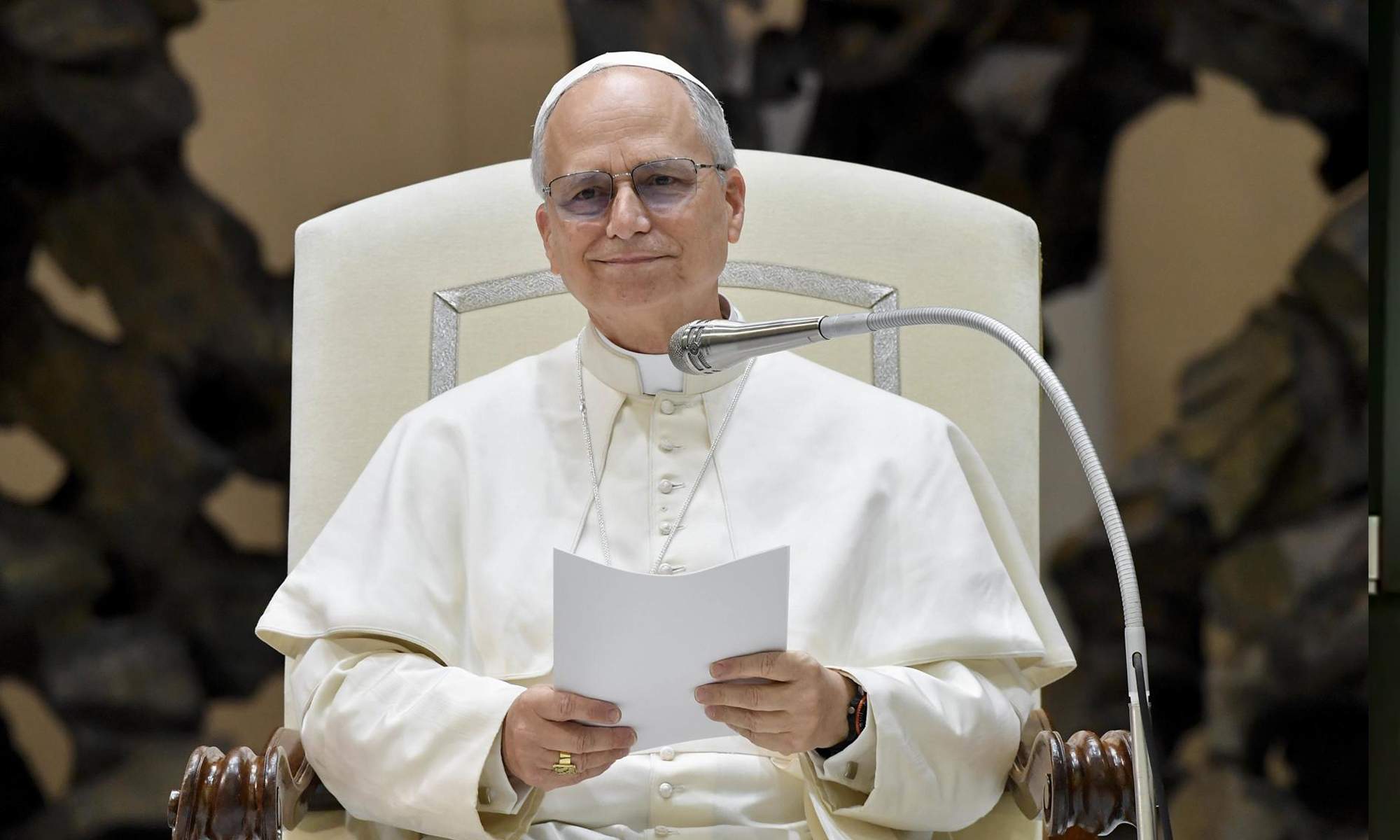 El Papa León XIV dando un discurso. 