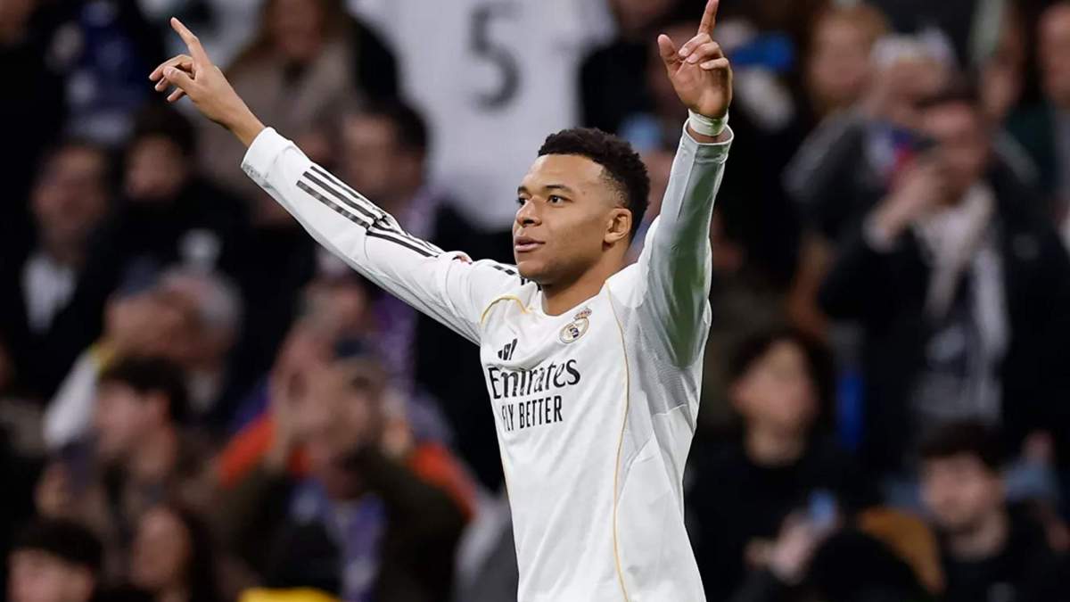 Kylian Mbappé celebrando un gol con el Real Madrid. 