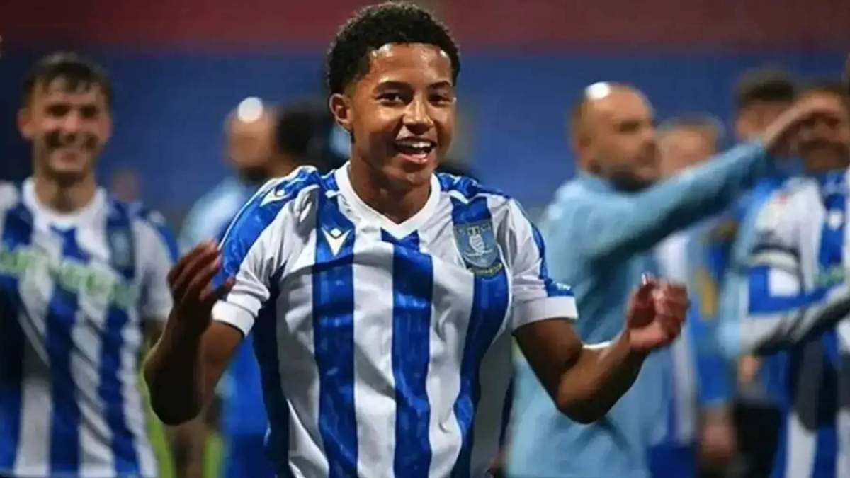 Yisa Alao jugando un partido. Yisa Alao jugando un partido.