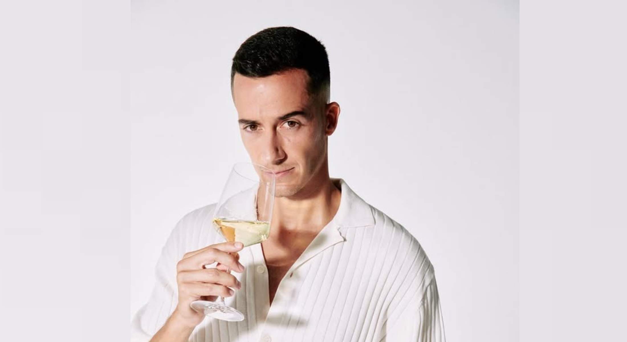 Lucas Vázquez y su vino es un éxito