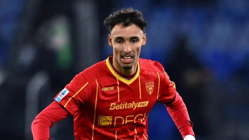 Tiago Gabriel durante un partido con el Lecce Tiago Gabriel durante un partido con el Lecce