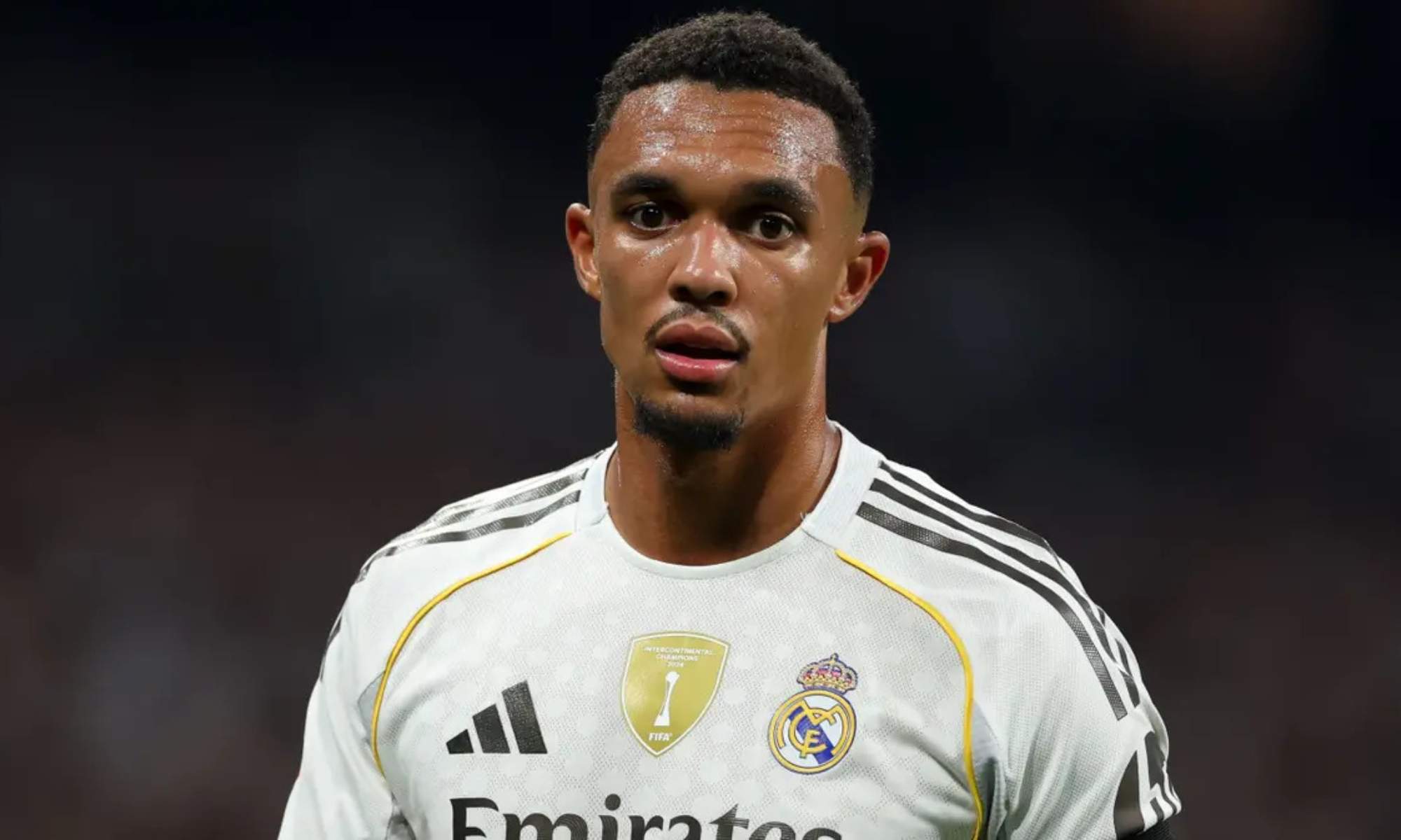 Trent Alexander-Arnold en un partido con el Real Madrid 