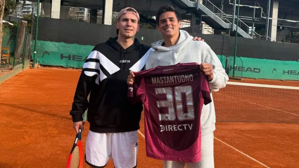 Franco Mastantuono y Federico Coria, jugando un partido de tenis. Franco Mastantuono y Federico Coria, jugando un partido de tenis.