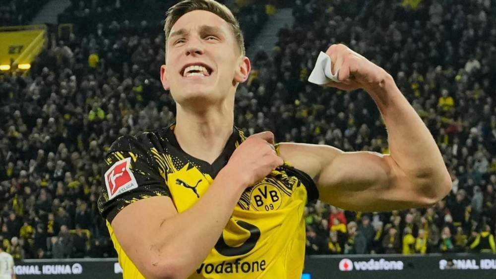 Nico Schlotterbeck, jugador del Borussia Dortmund, podría volver a estar en la órbita del Real Madrid. Nico Schlotterbeck, jugador del Borussia Dortmund, podría volver a estar en la órbita del Real Madrid.