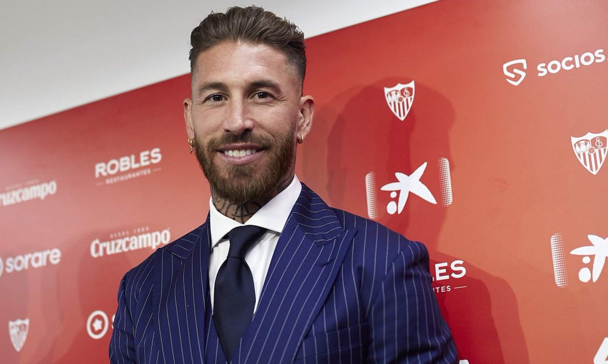 Sergio Ramos en traje.