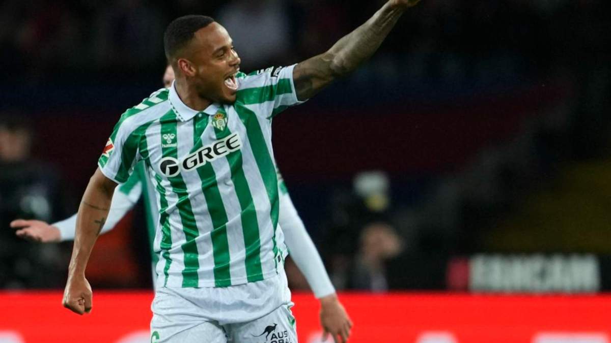 Natan celebrando un gol