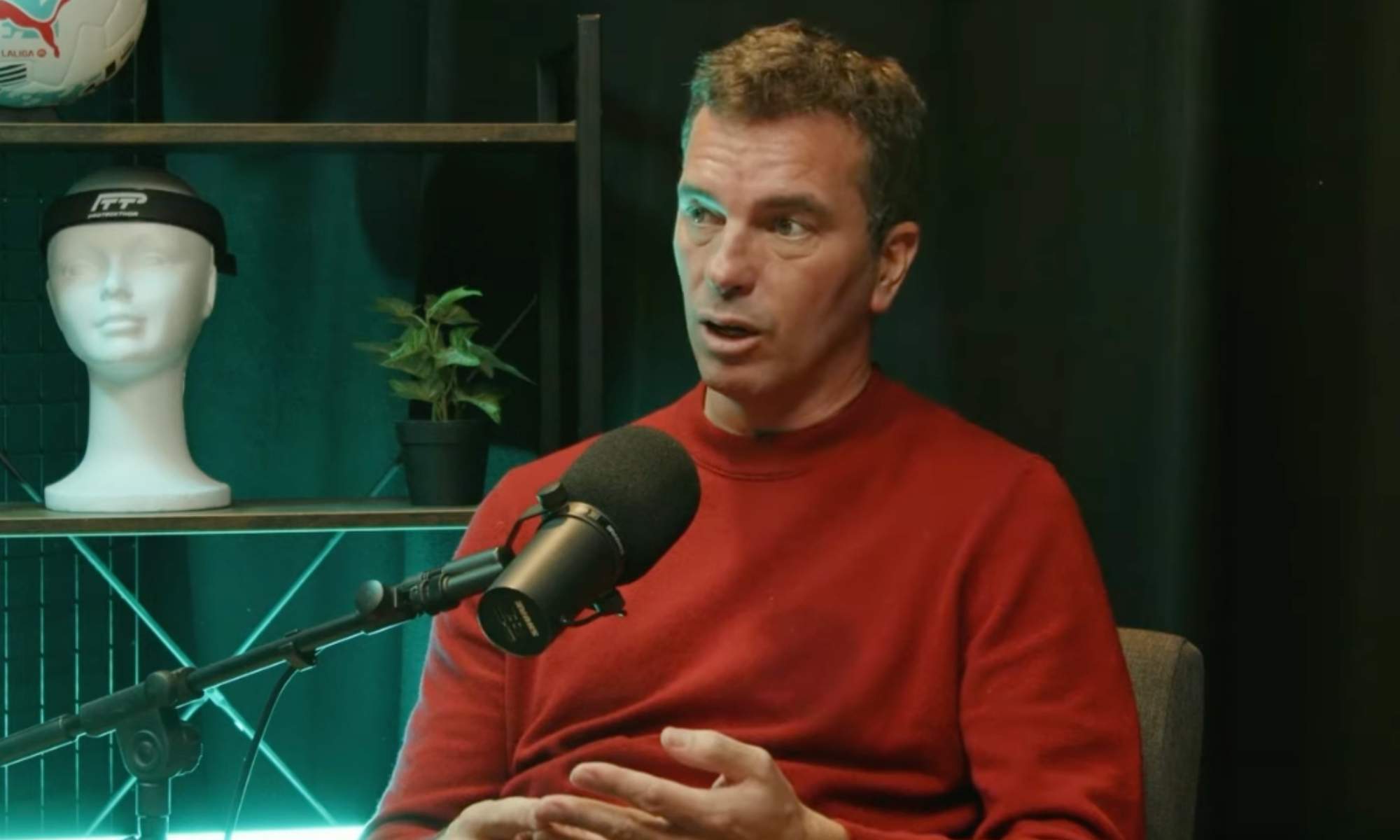 Paco Pavón ha confesado que lo pasó mal con Fabio Capello en el Real Madrid, jugando muy poco con el italiano en su última temporada en el Bernabéu.