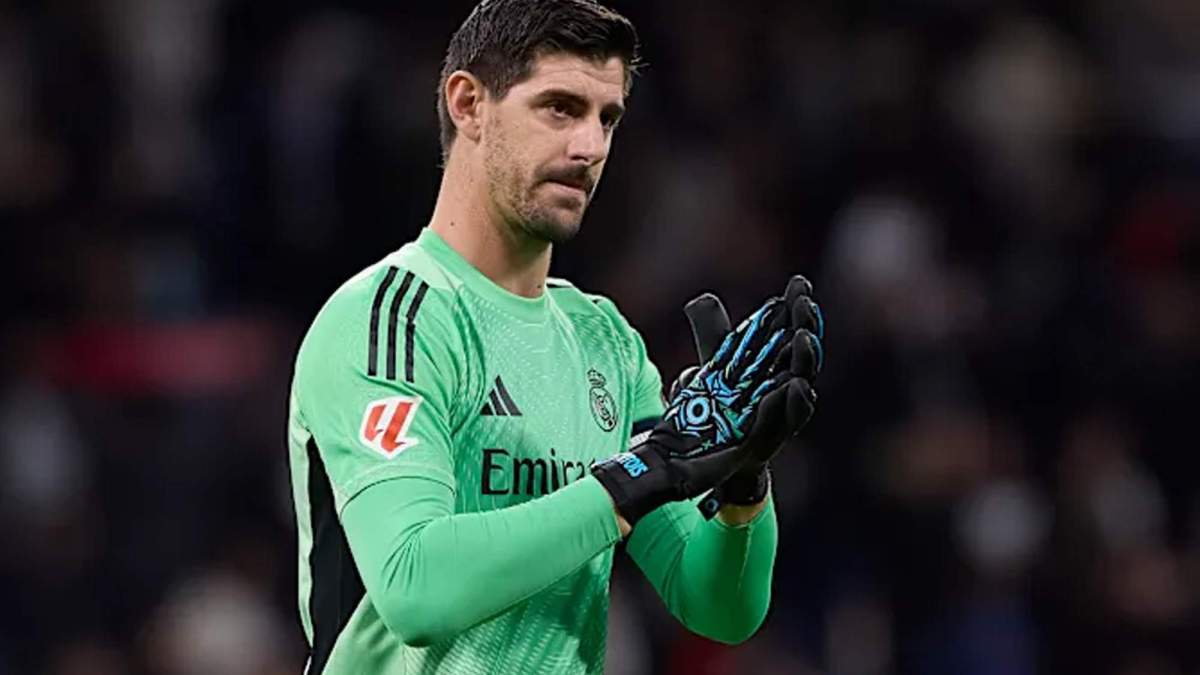 Thibaut Courtois jugando un partido con el Real Madrid. Thibaut Courtois jugando un partido con el Real Madrid.