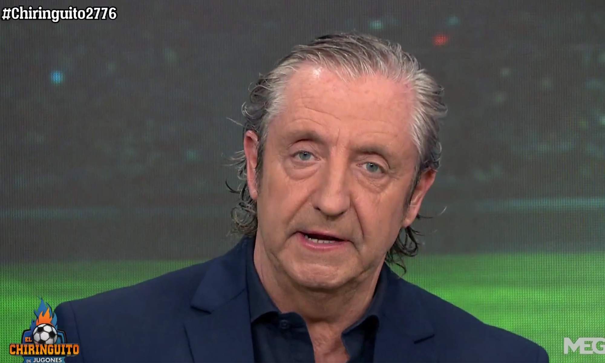 Josep Pedrerol dando una noticia en El Chiringuito. 