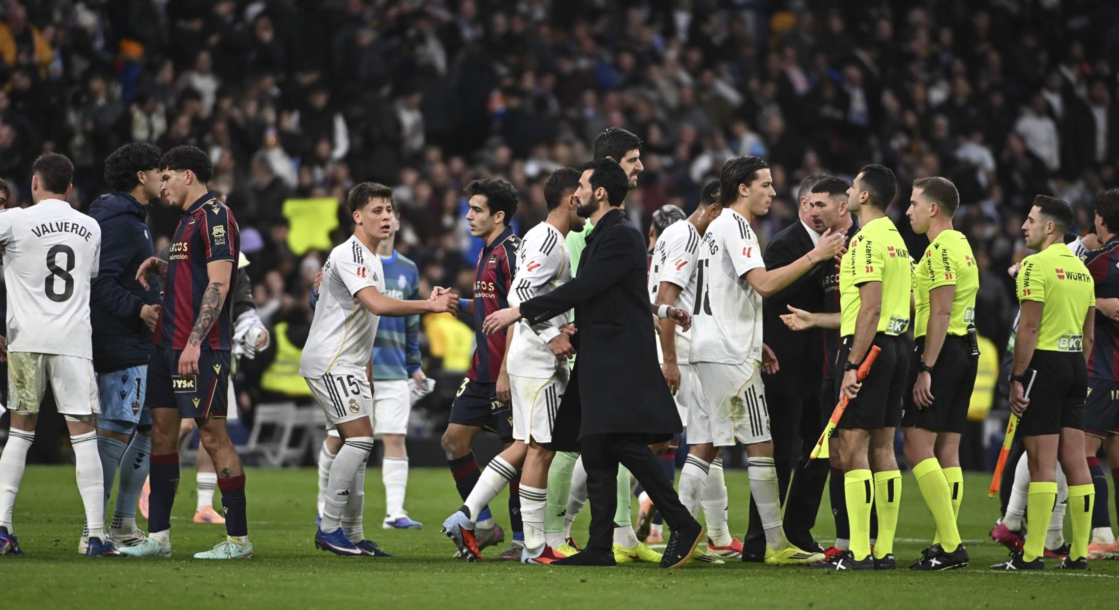 Ni Arbeloa ni Xabi Alonso confían en Ceballos Ni Arbeloa ni Xabi Alonso confían en Ceballos