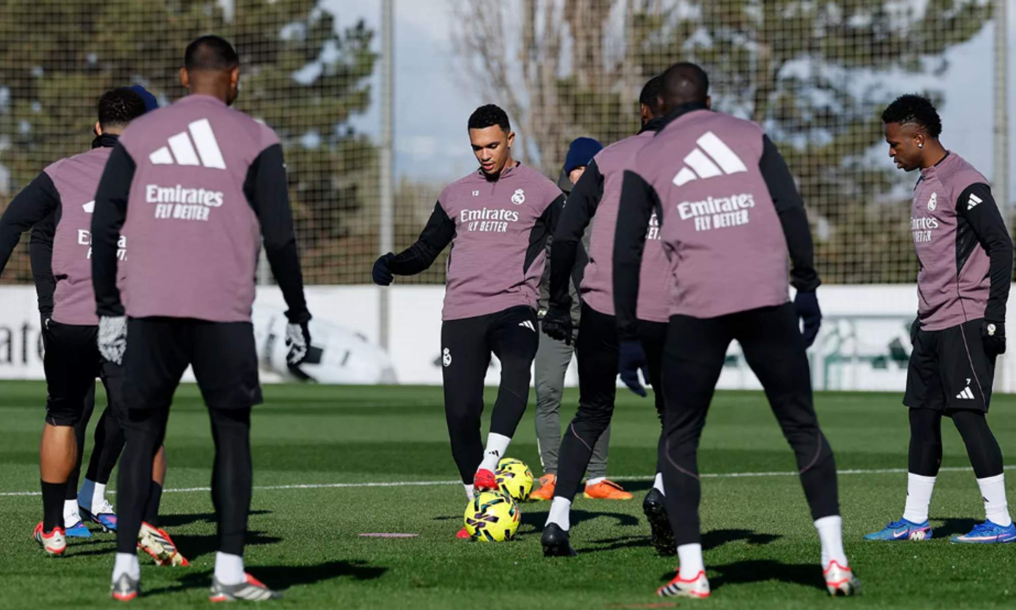 El Real Madrid prepara el partido contra el Rayo: Arbeloa recupera efectivos El Real Madrid prepara el partido contra el Rayo: Arbeloa recupera efectivos