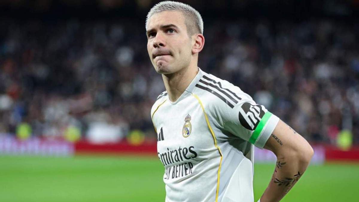 Franco Mastantuono durante el Real Madrid - Rayo Vallecano. 