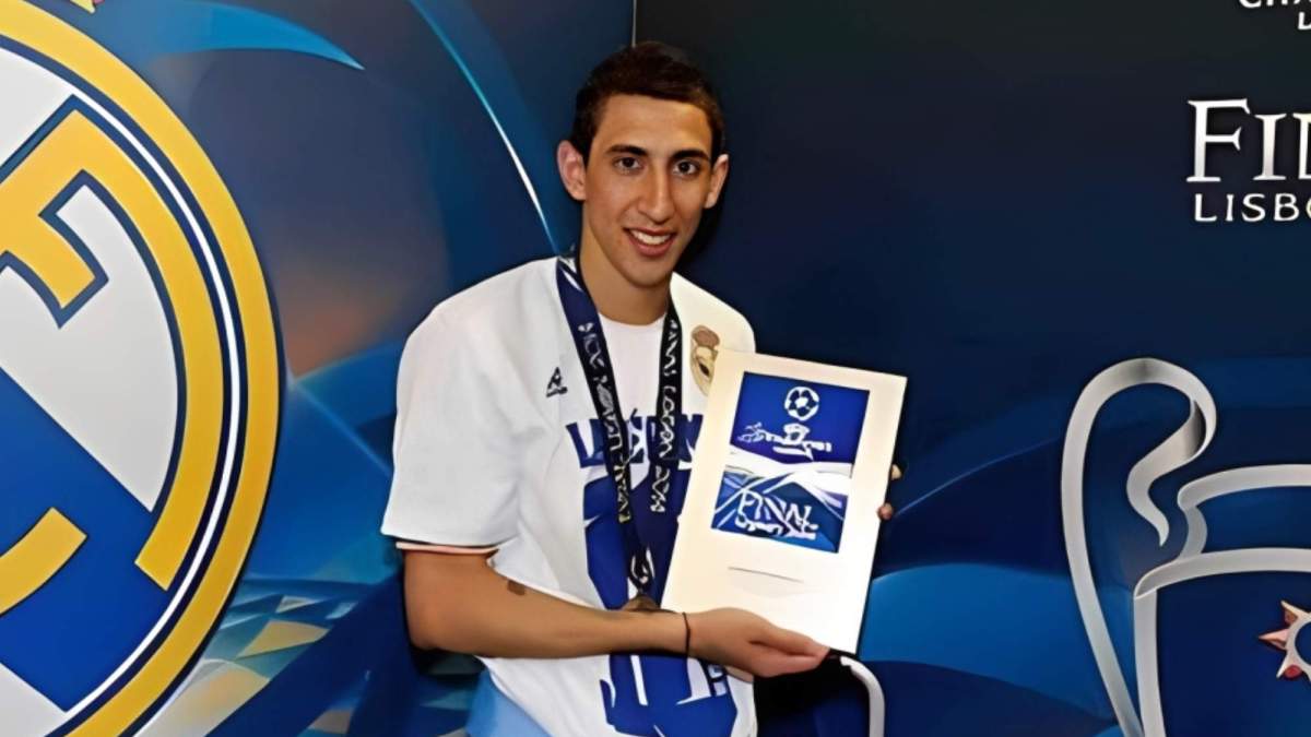 Di María con el trofeo de MVP