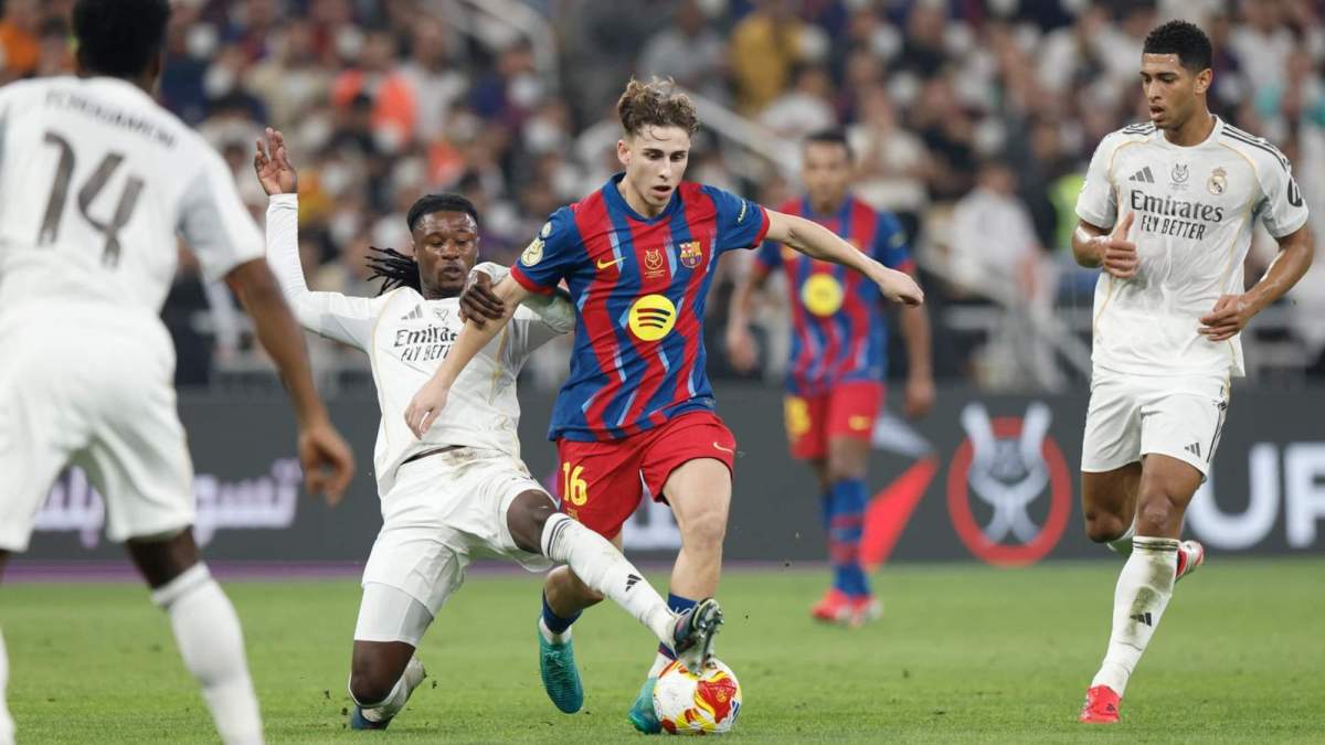 Fermín López, en un partido de esta temporada entre el Barcelona y el Real Madrid.