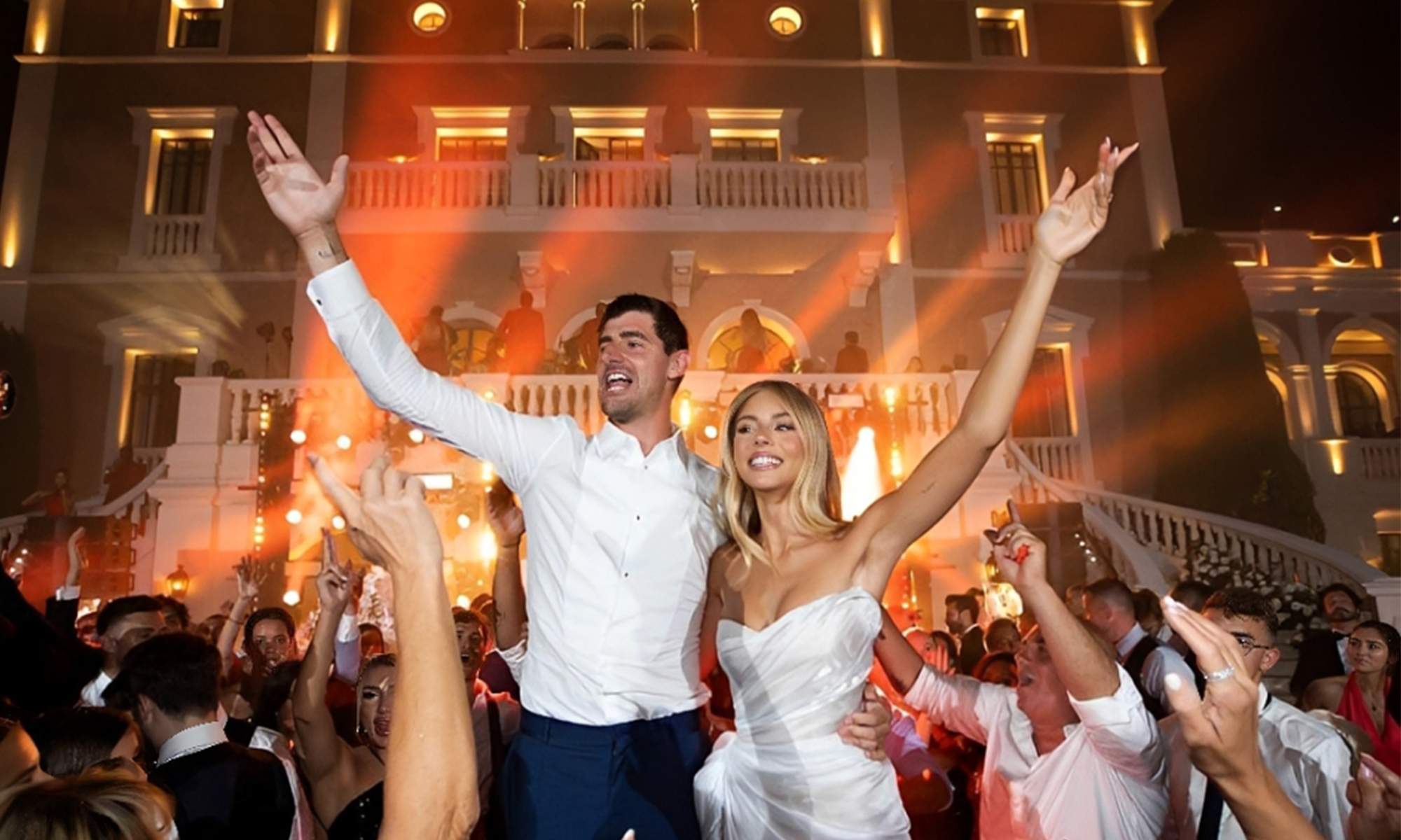 Thibaut Courtois y Mishel Gerzig en su boda.