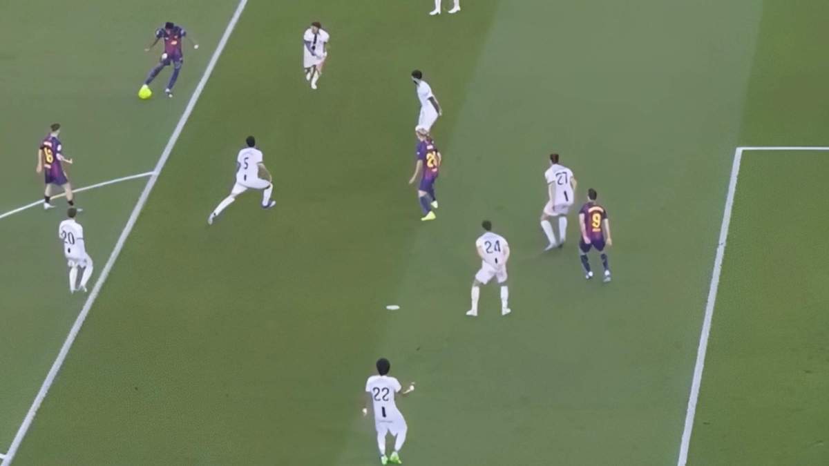 Gol de Lewandowski en fuera de juego Gol de Lewandowski en fuera de juego