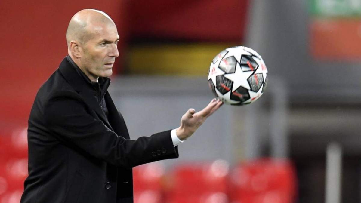 Zidane durante un partido del Real Madrid