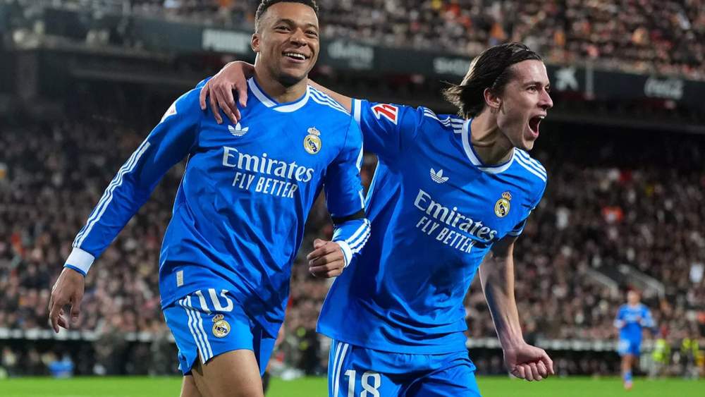 Kylian Mbappé y Álvaro Carreras han sido los goleadores en el choque frente al Valencia. Kylian Mbappé y Álvaro Carreras han sido los goleadores en el choque frente al Valencia.