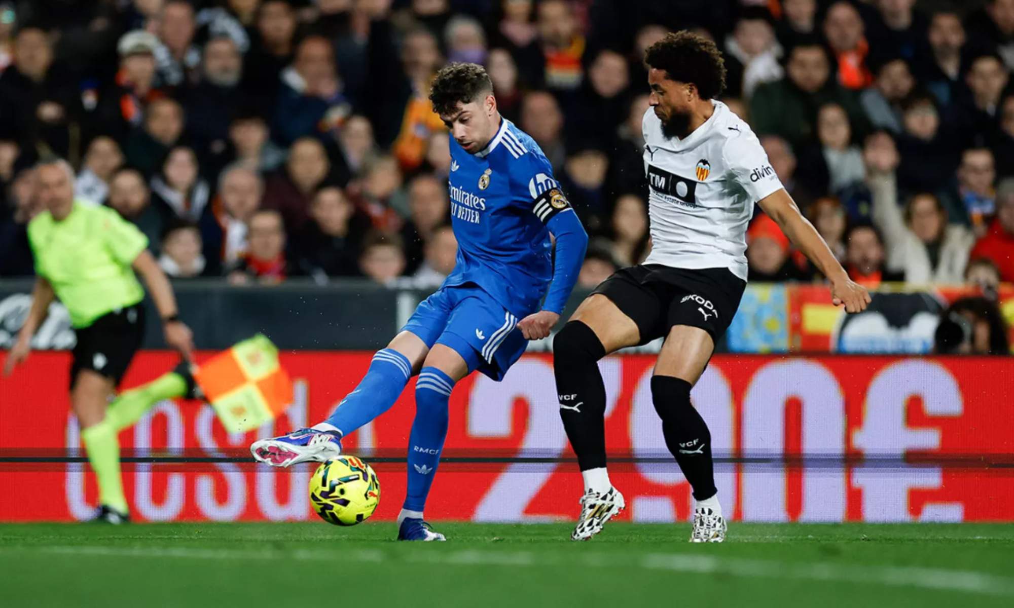 Fede Valverde acabó el partido ante el Valencia con molestias físicas