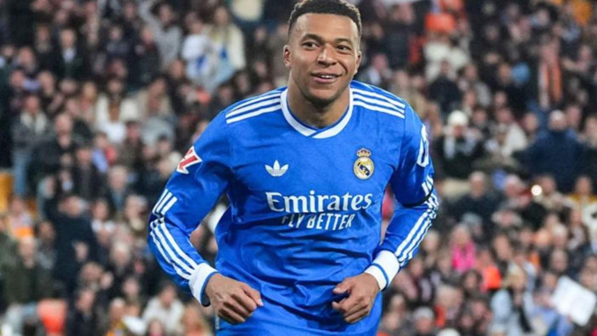 Mbappé celebrando su gol contra el Valencia
